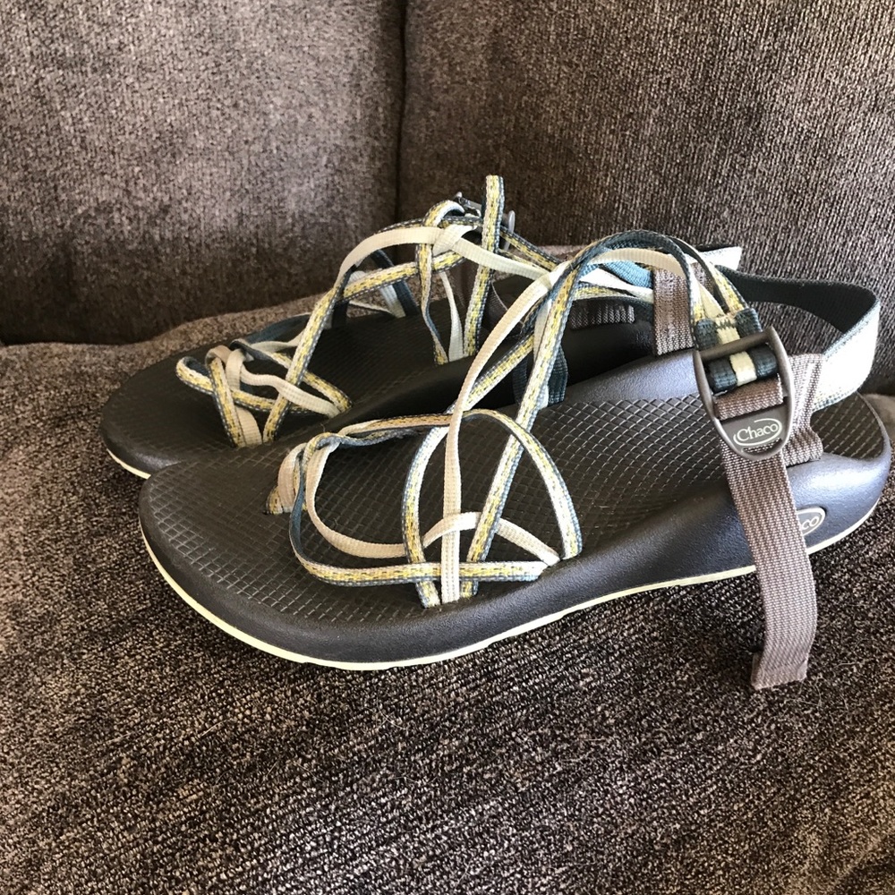 Chaco size 10 women’s scrappy sandals.